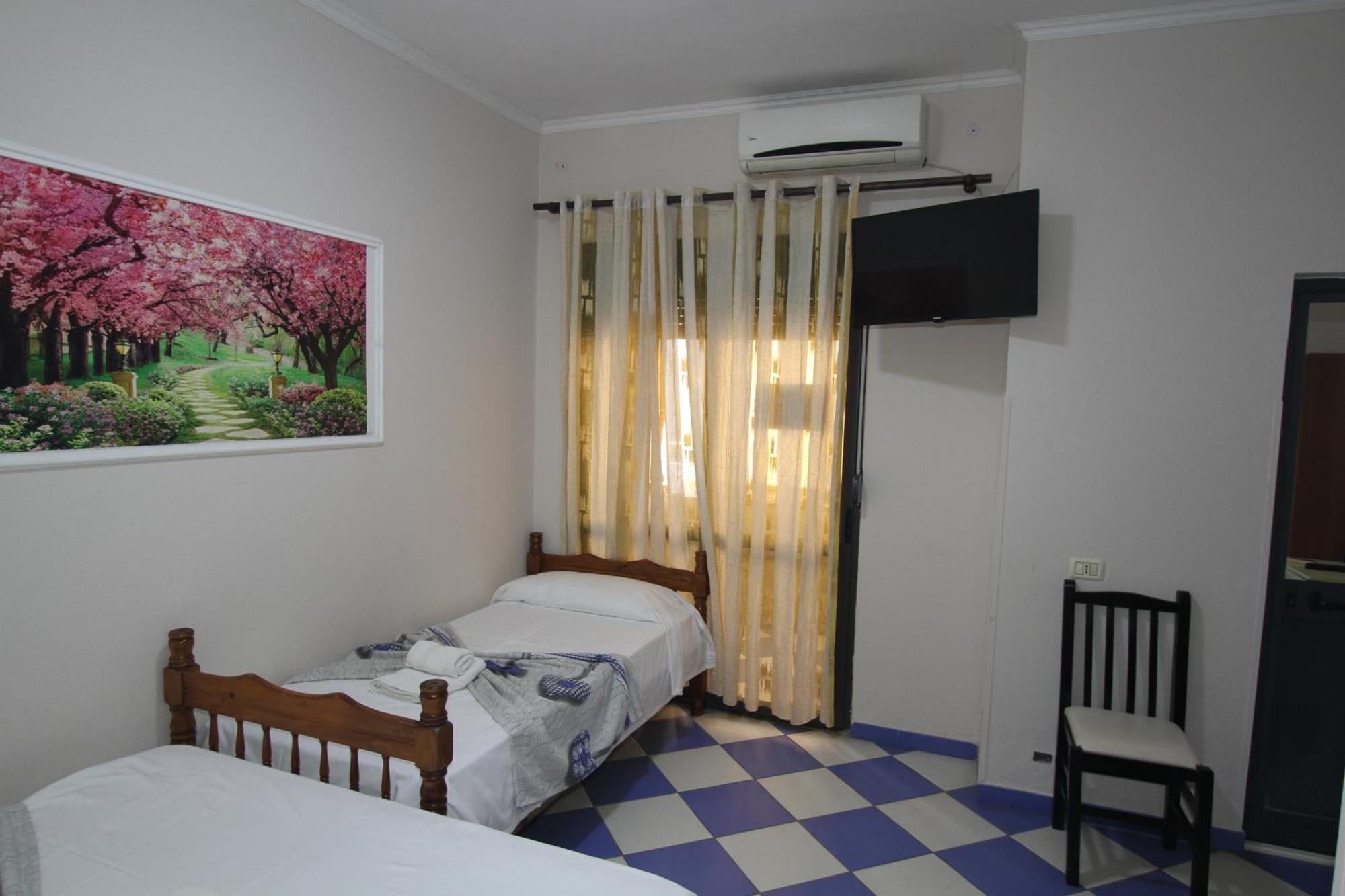 Kompleksi Eli Guest House Durrës 외부 사진