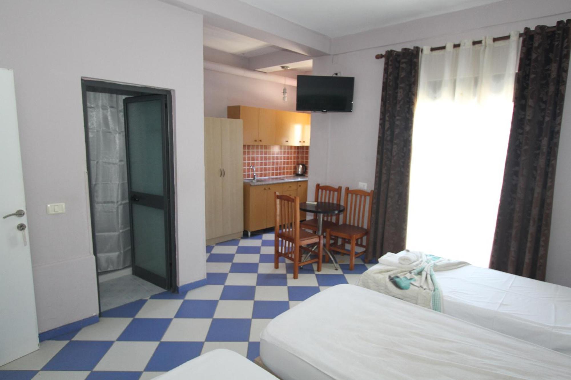 Kompleksi Eli Guest House Durrës 외부 사진